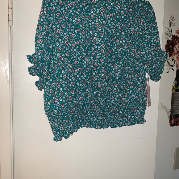 Candies green floral smocked waist & sleeves - Picture 5 of 5